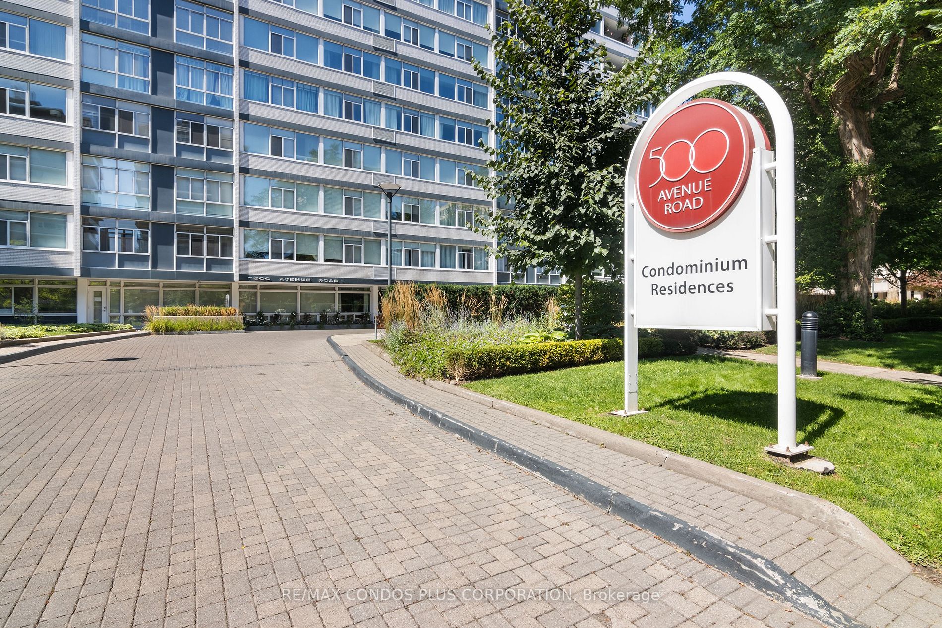 500 Avenue Rd, #1401