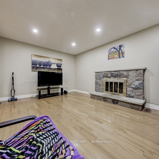 Listing C7005708 - Large Photo # 10