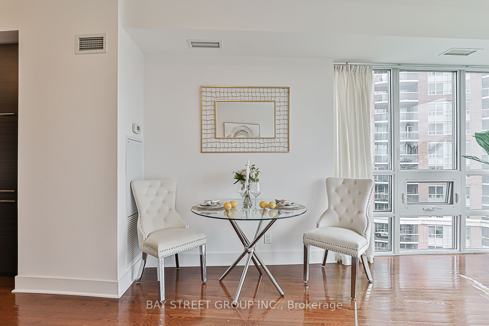 26 Norton Avenue, #803