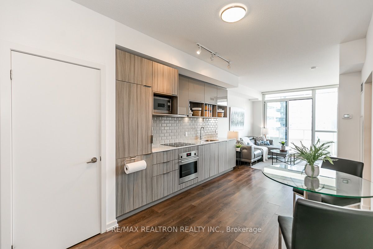 52 Forest Manor Rd, #1109