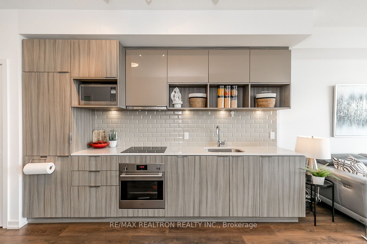 52 Forest Manor Rd, #1109