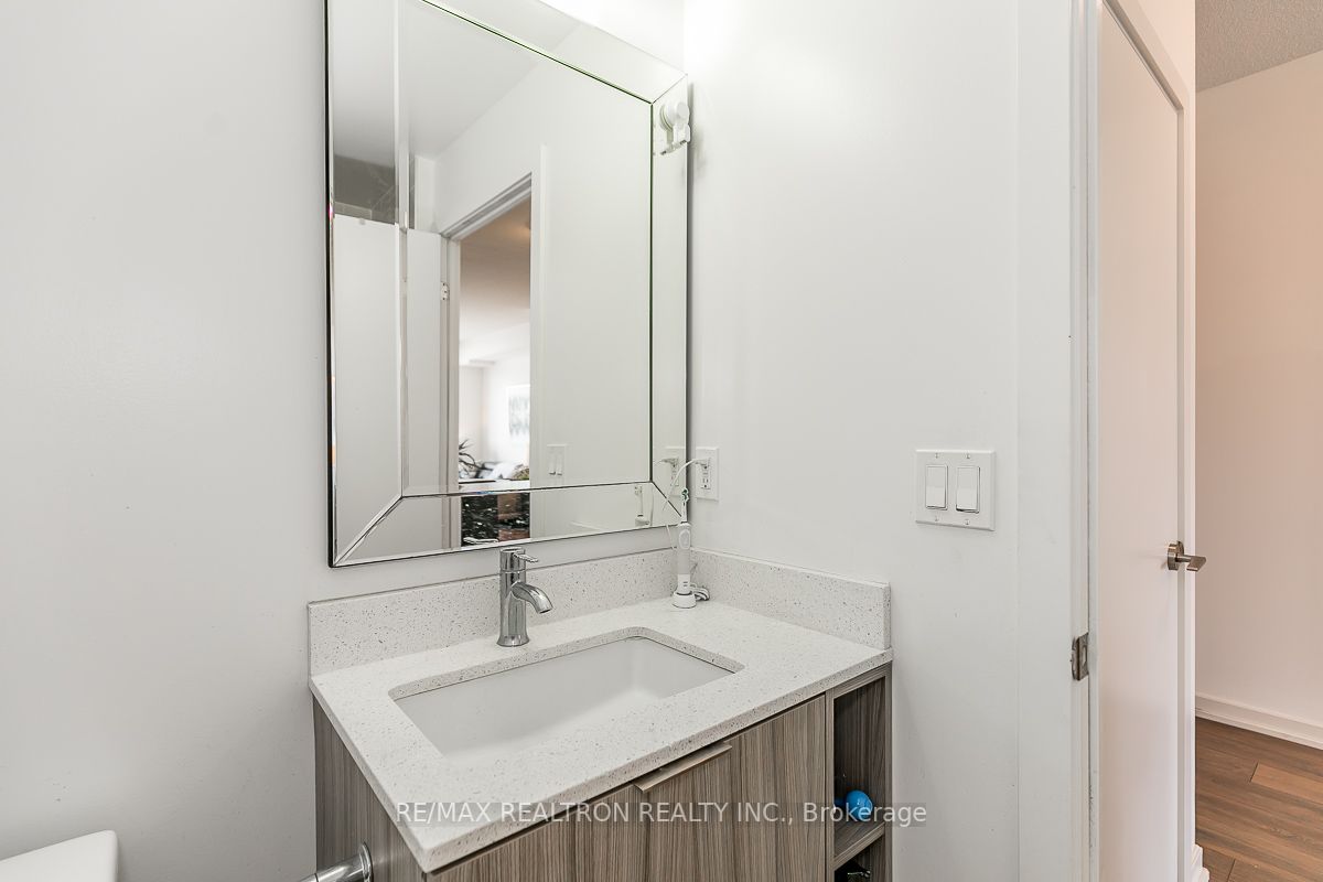 52 Forest Manor Rd, #1109