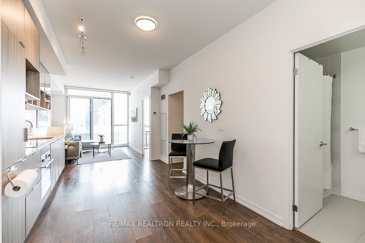 52 Forest Manor Rd, #1109
