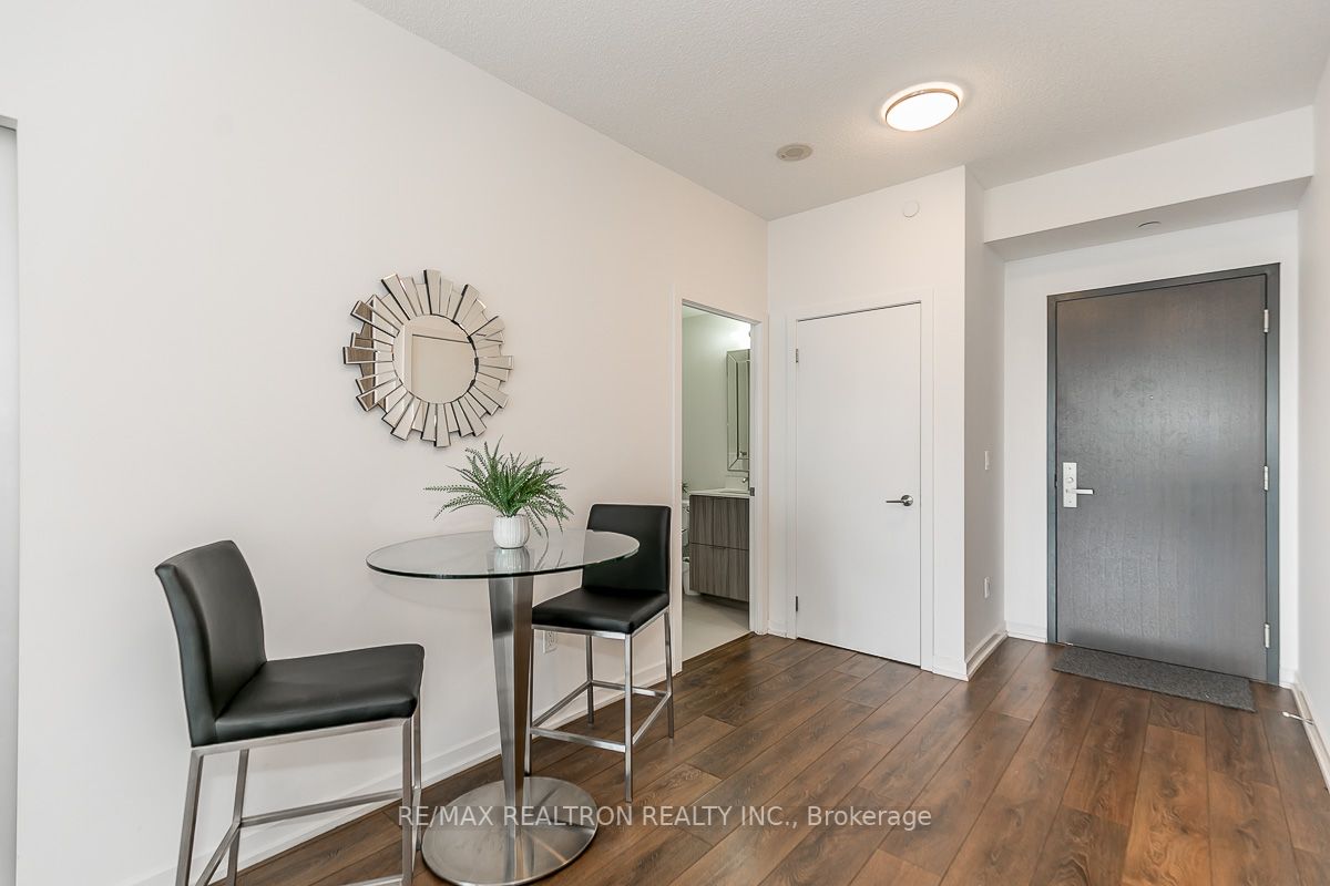 52 Forest Manor Rd, #1109
