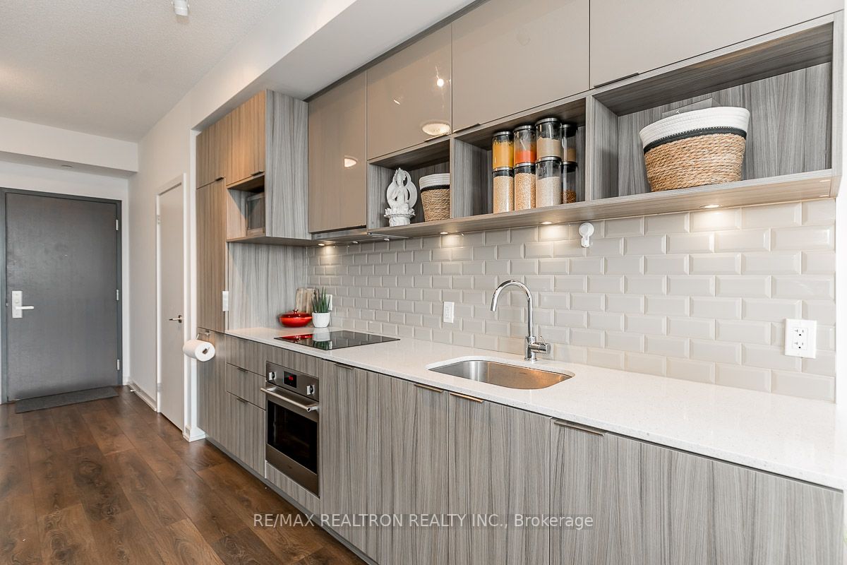 52 Forest Manor Rd, #1109