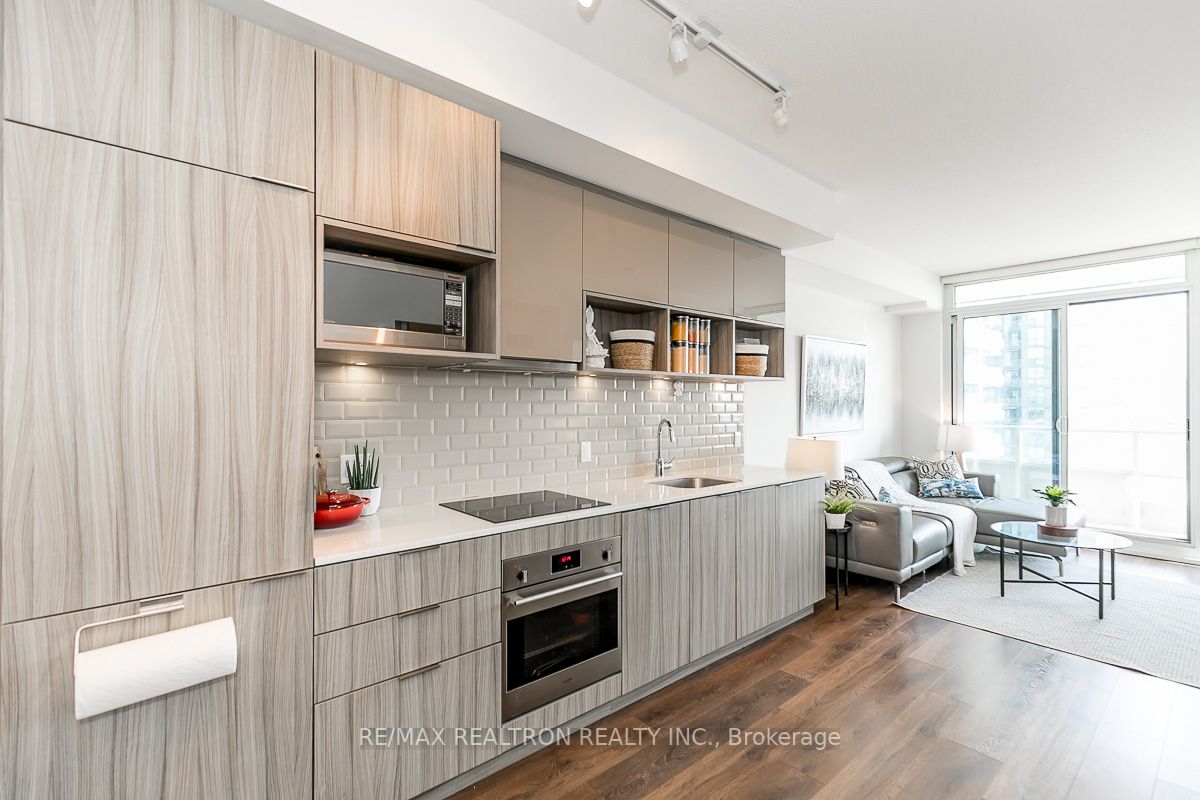 52 Forest Manor Rd, #1109