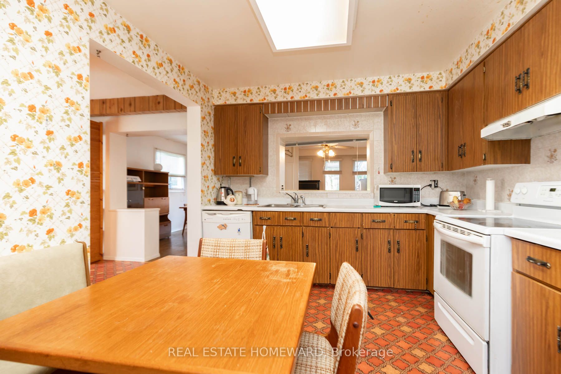 95 Wyndcliff Cres