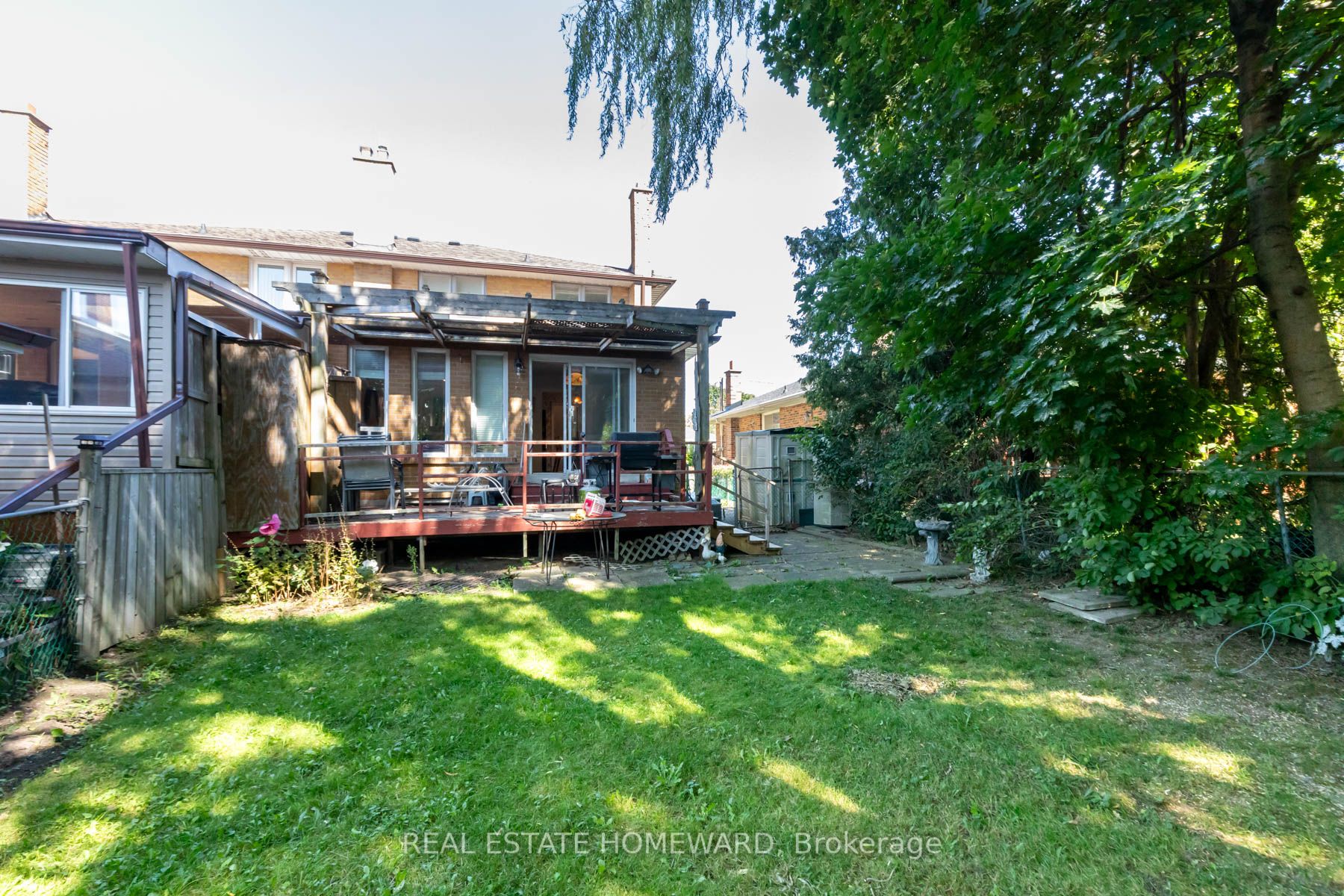 95 Wyndcliff Cres