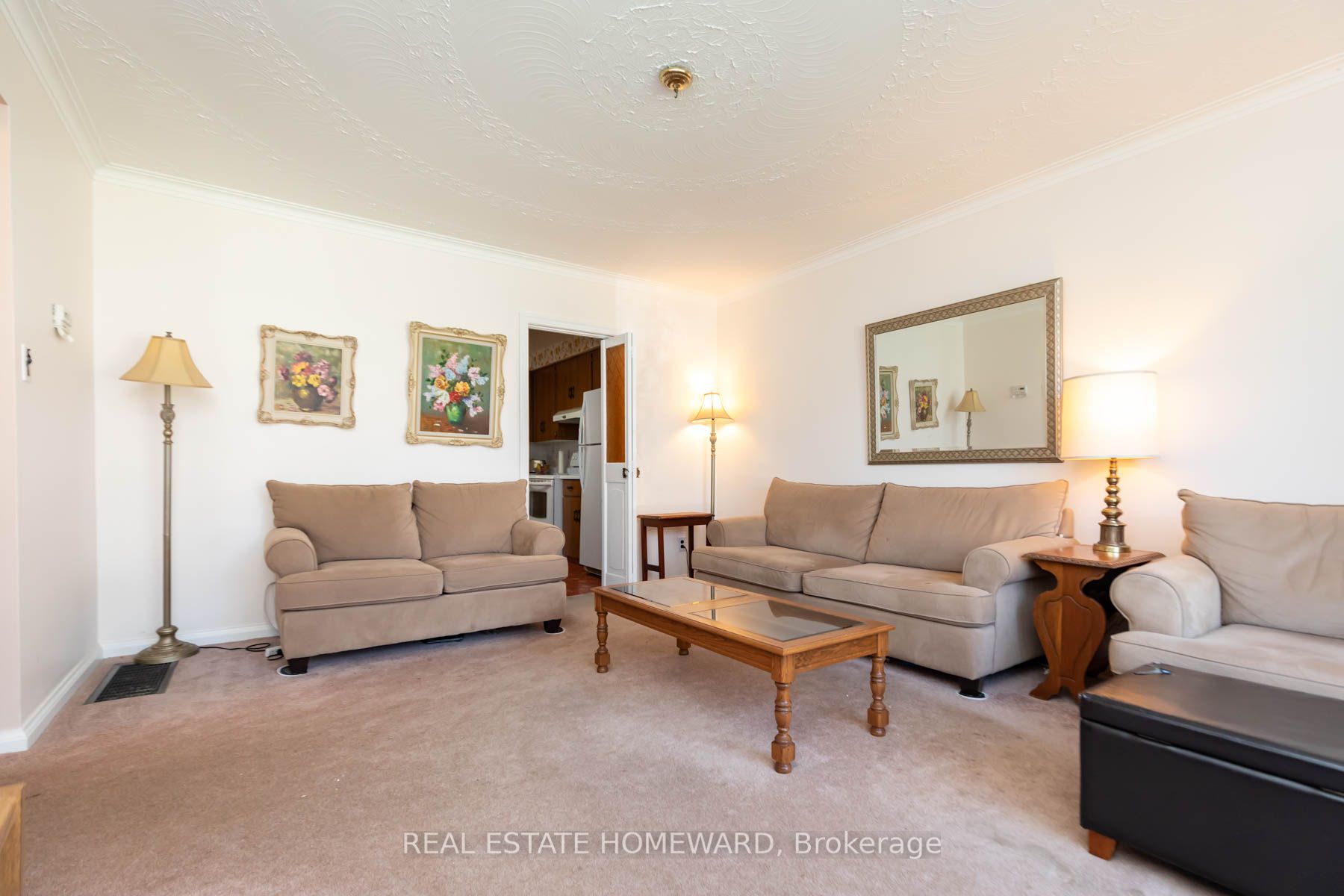 95 Wyndcliff Cres