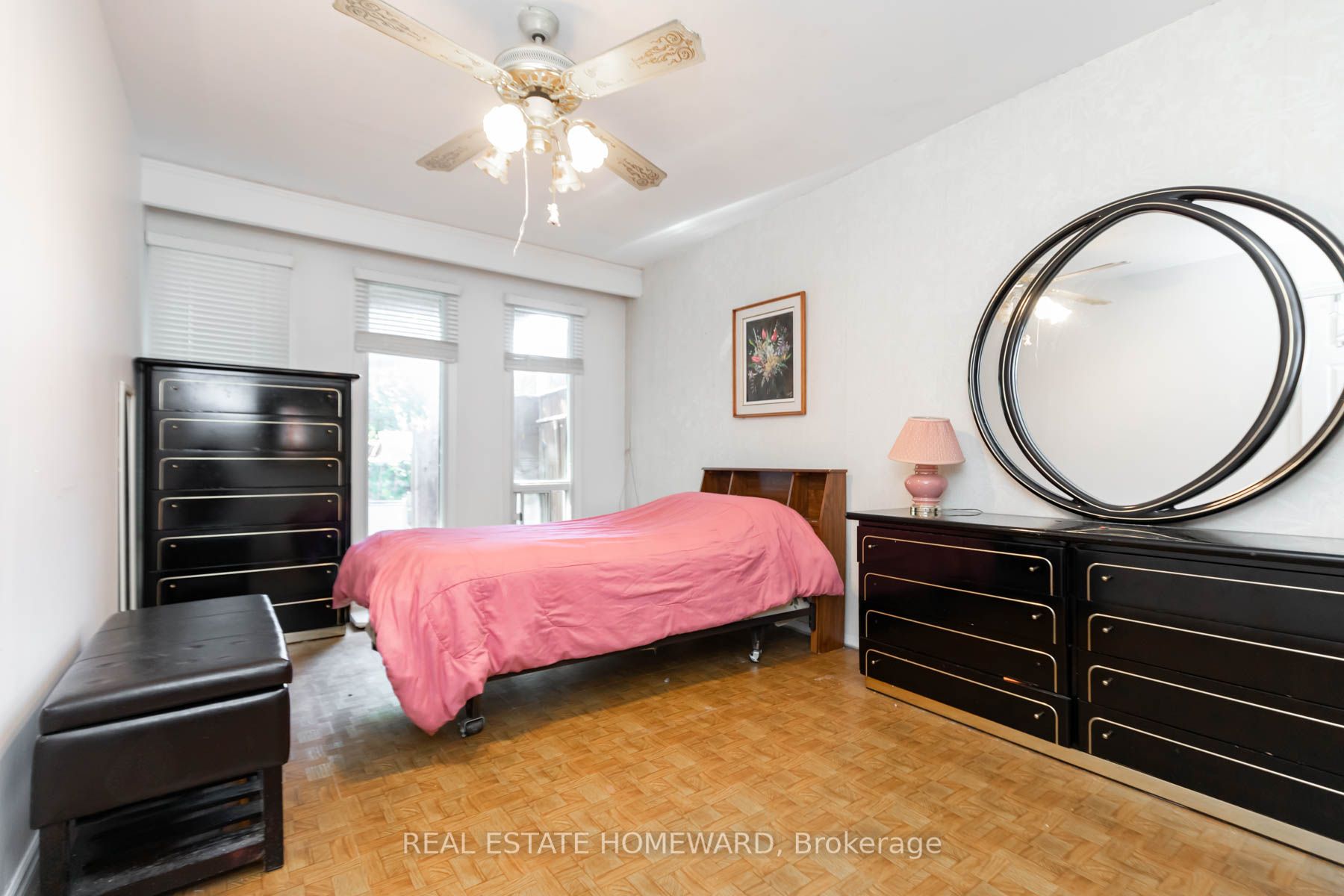 95 Wyndcliff Cres