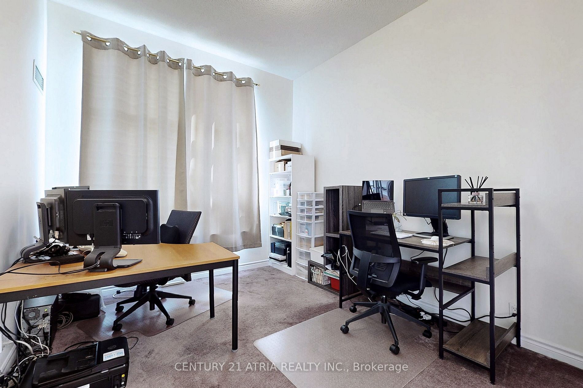 1720 Eglinton Ave E, #105