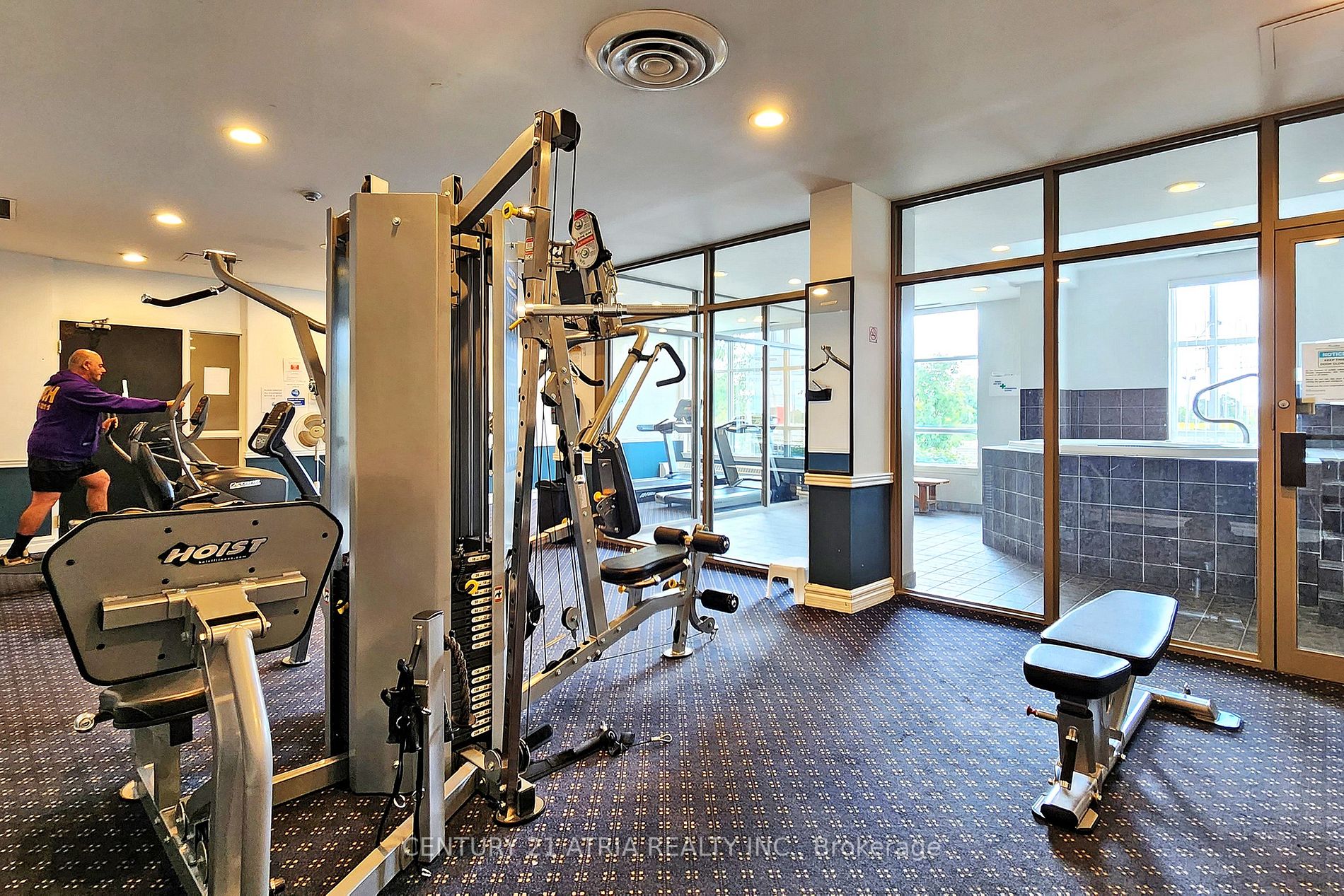 1720 Eglinton Ave E, #105