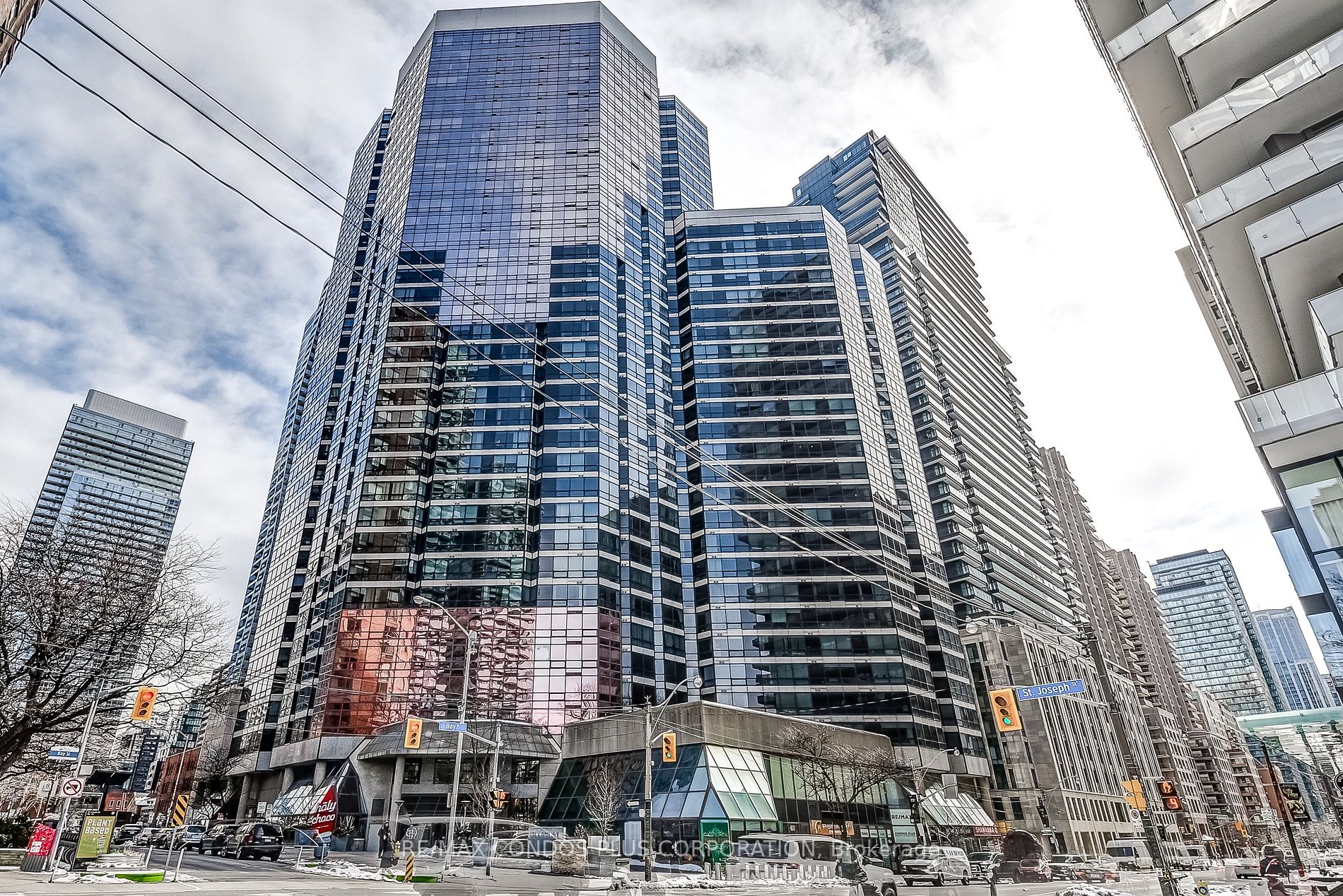 1001 Bay St, #2705