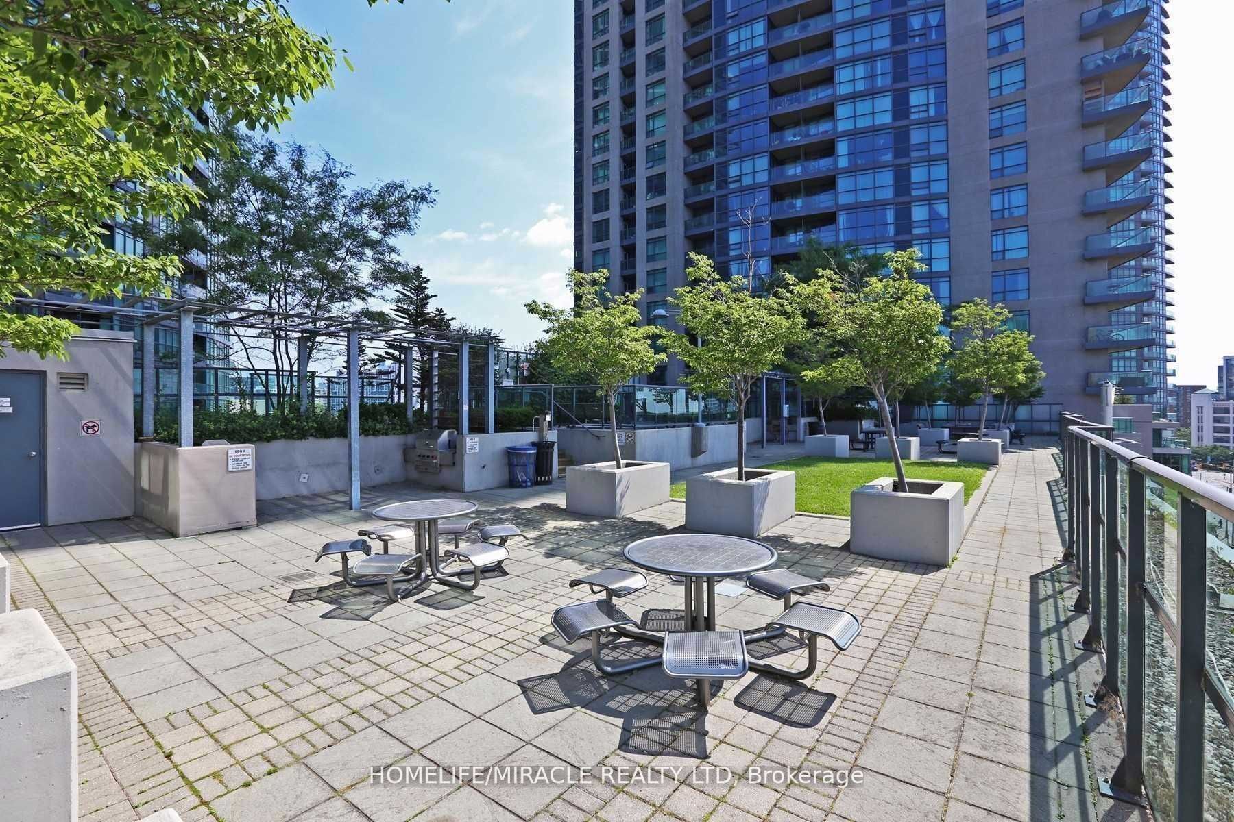 231 Fort York Blvd, #2310