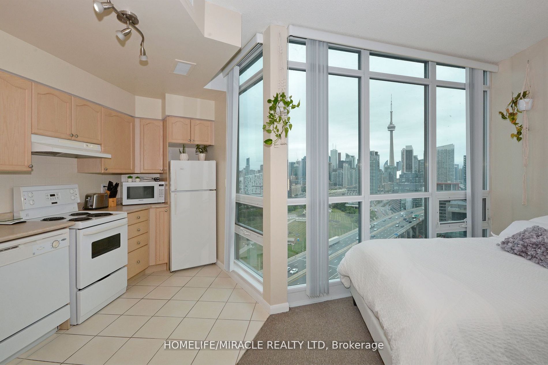 231 Fort York Blvd, #2310