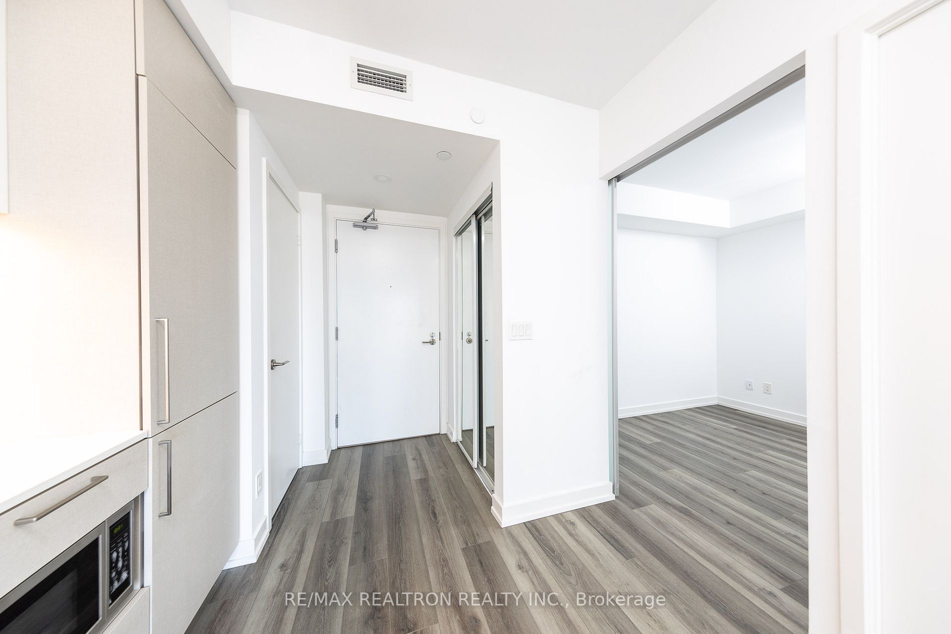 19 Western Battery Rd, #1502