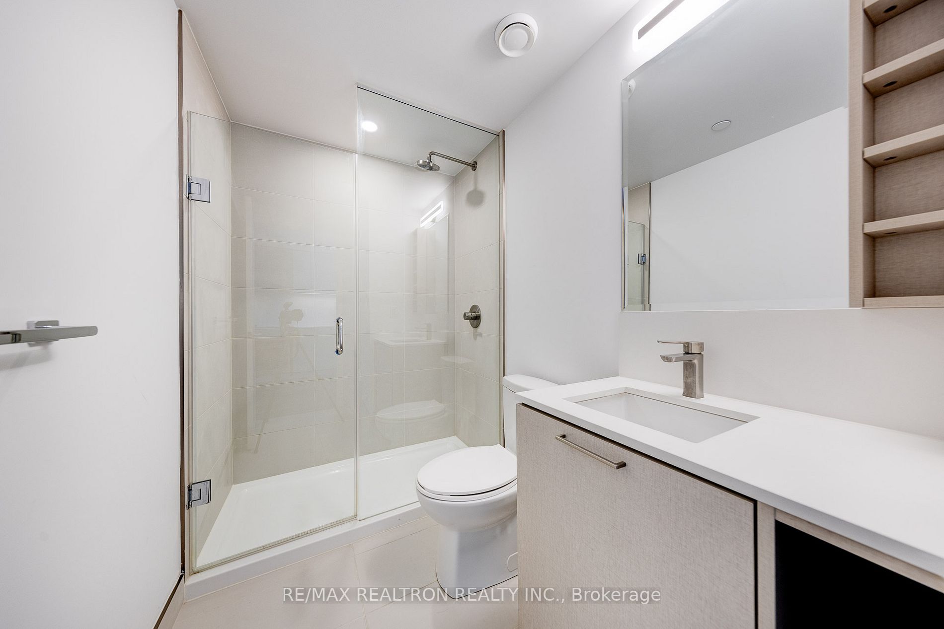 19 Western Battery Rd, #1502