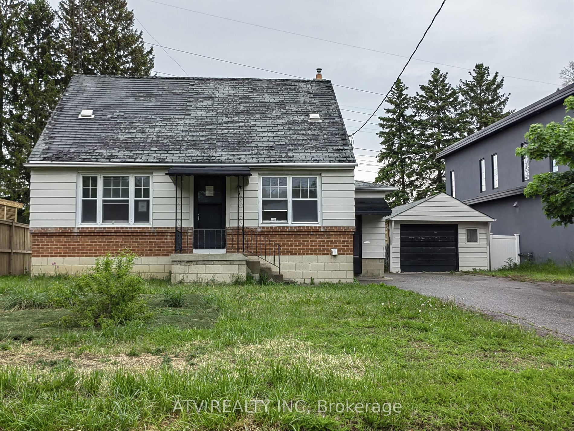 46 Devondale Ave