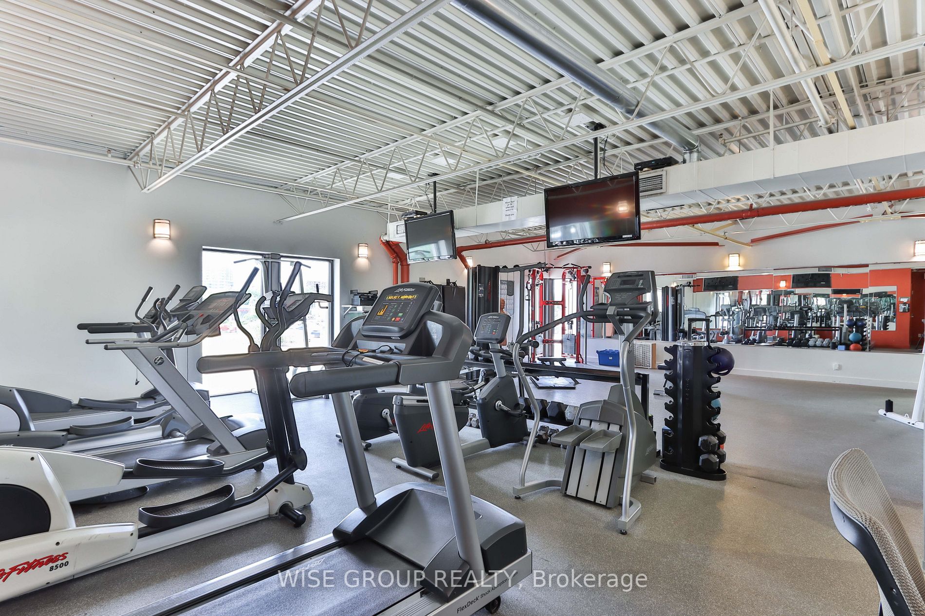 2450 Victoria Park Ave, #100