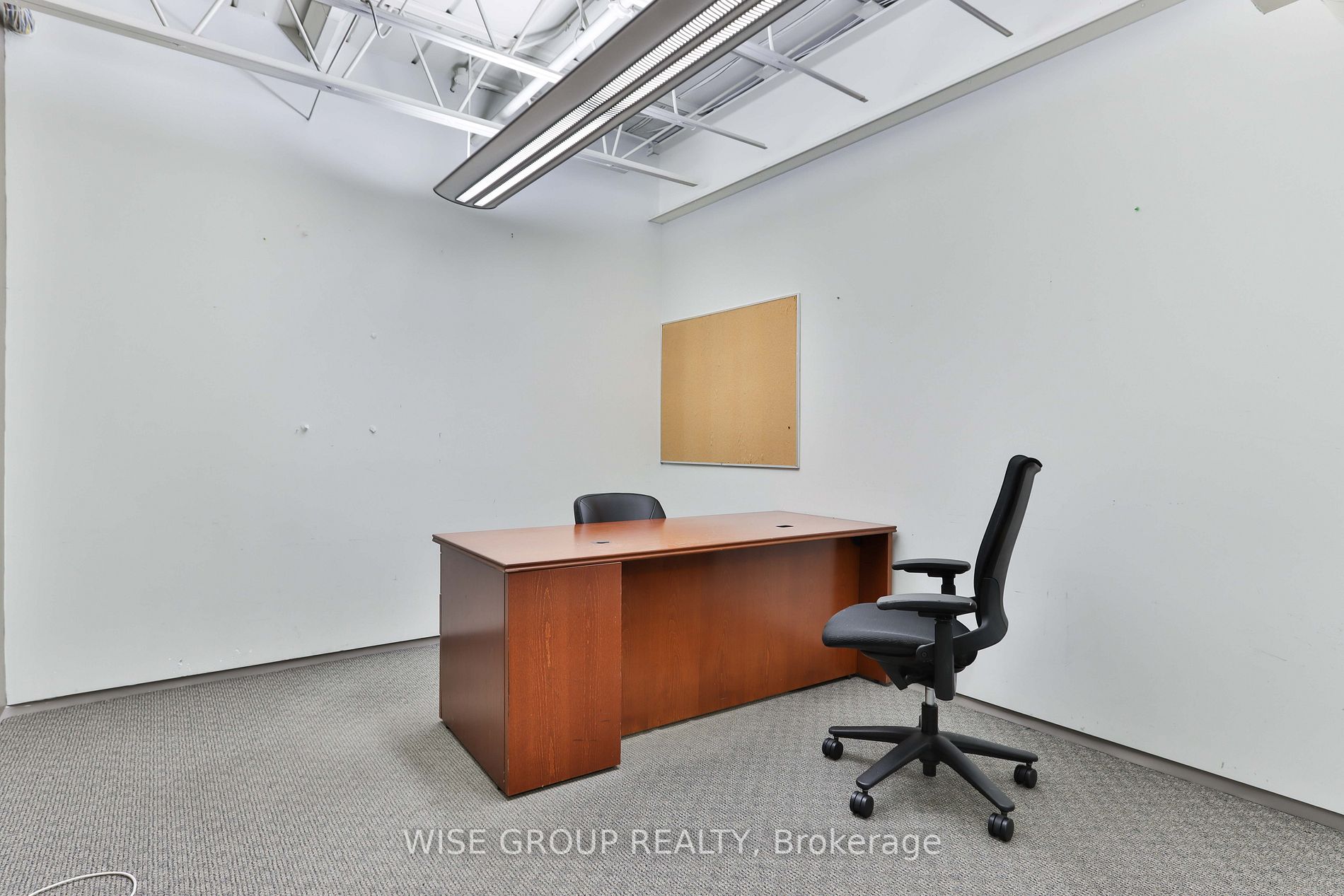 2450 Victoria Park Ave, #100