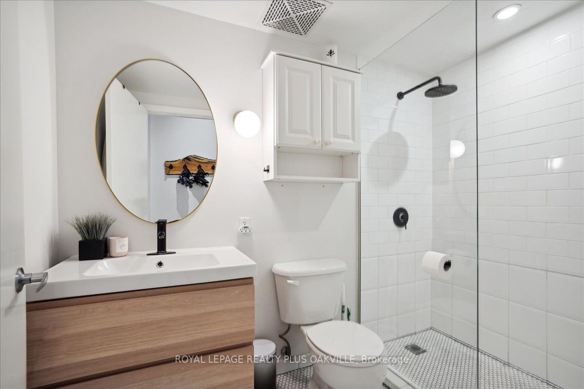 637 Lake Shore Boulevard W, #227