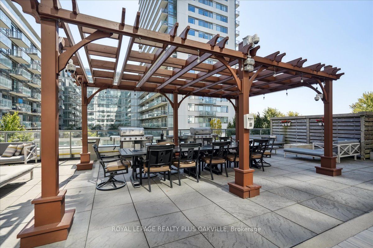 637 Lake Shore Boulevard W, #227