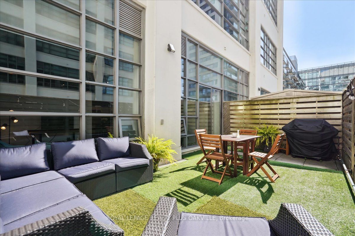 637 Lake Shore Boulevard W, #227