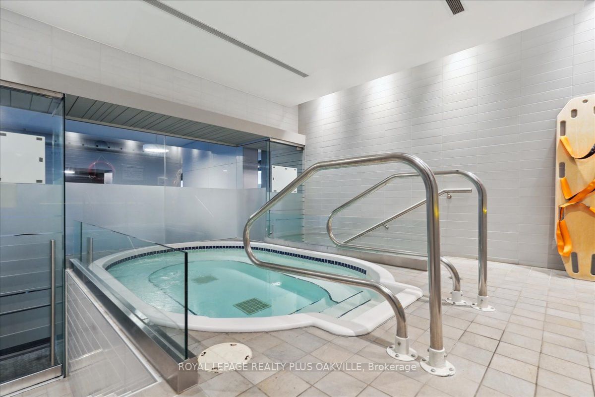 637 Lake Shore Boulevard W, #227