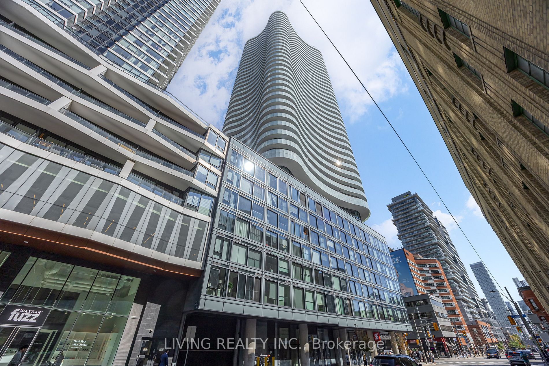 403 Church St, #501