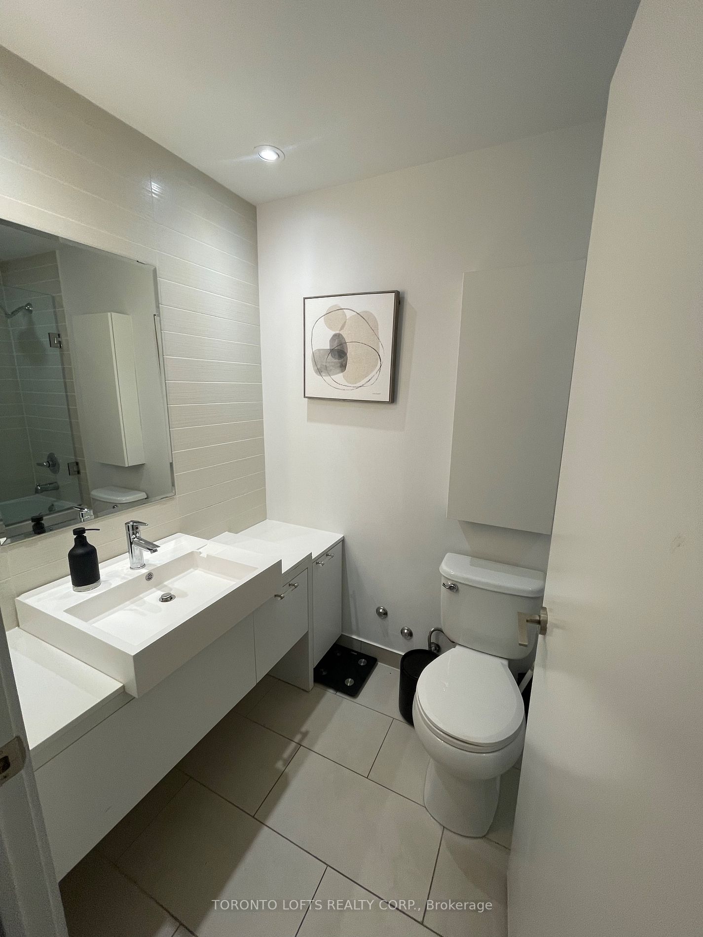 5 Hanna Avenue #108