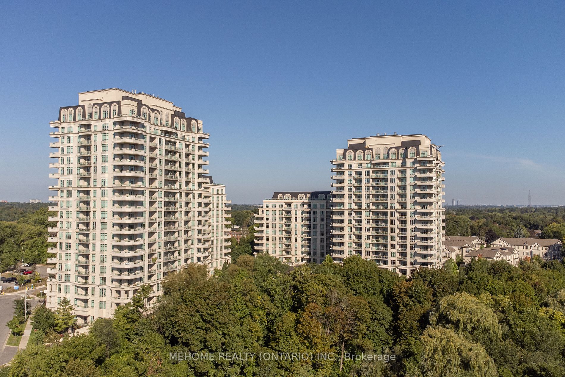 10 Bloorview Pl, #911