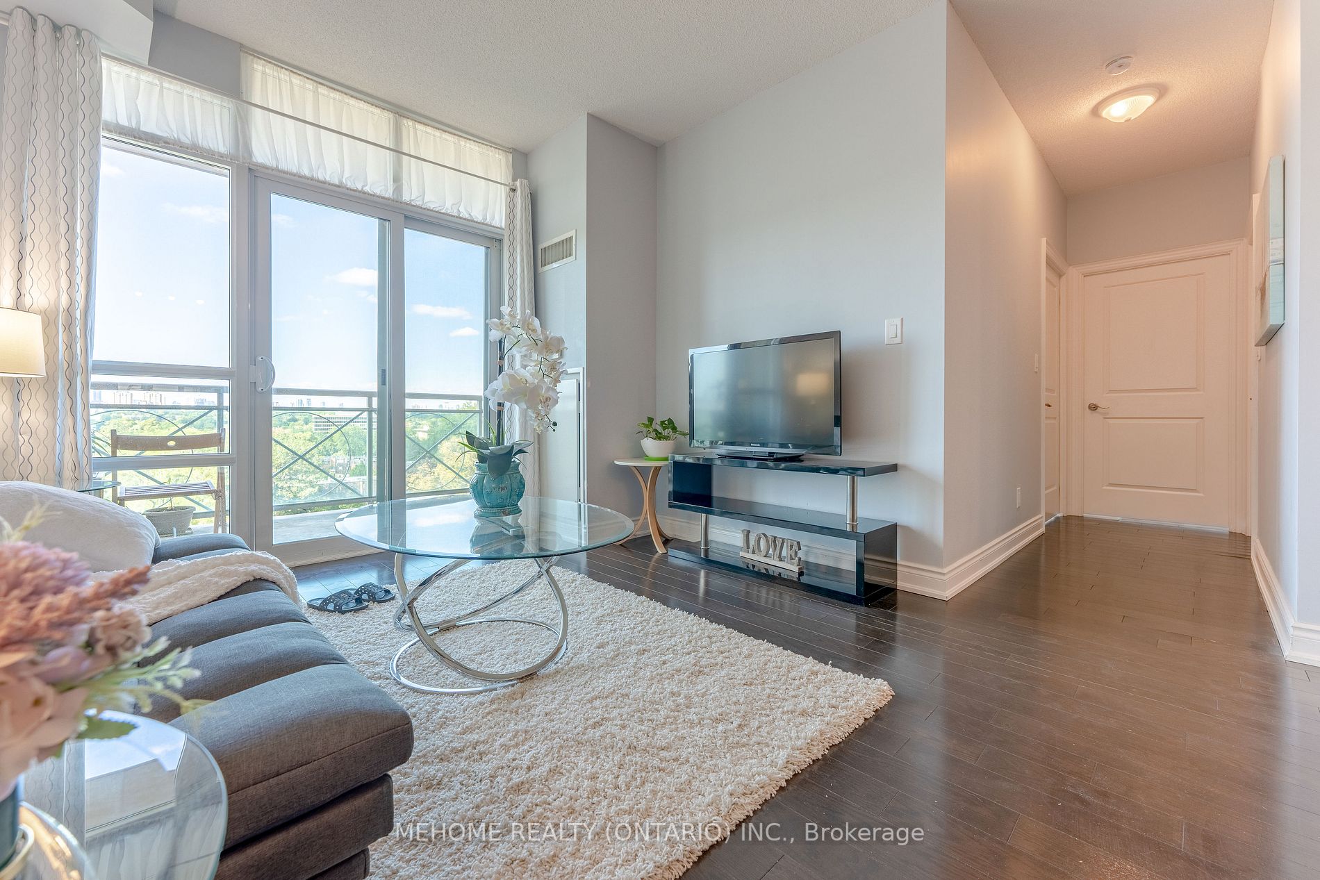 10 Bloorview Pl, #911