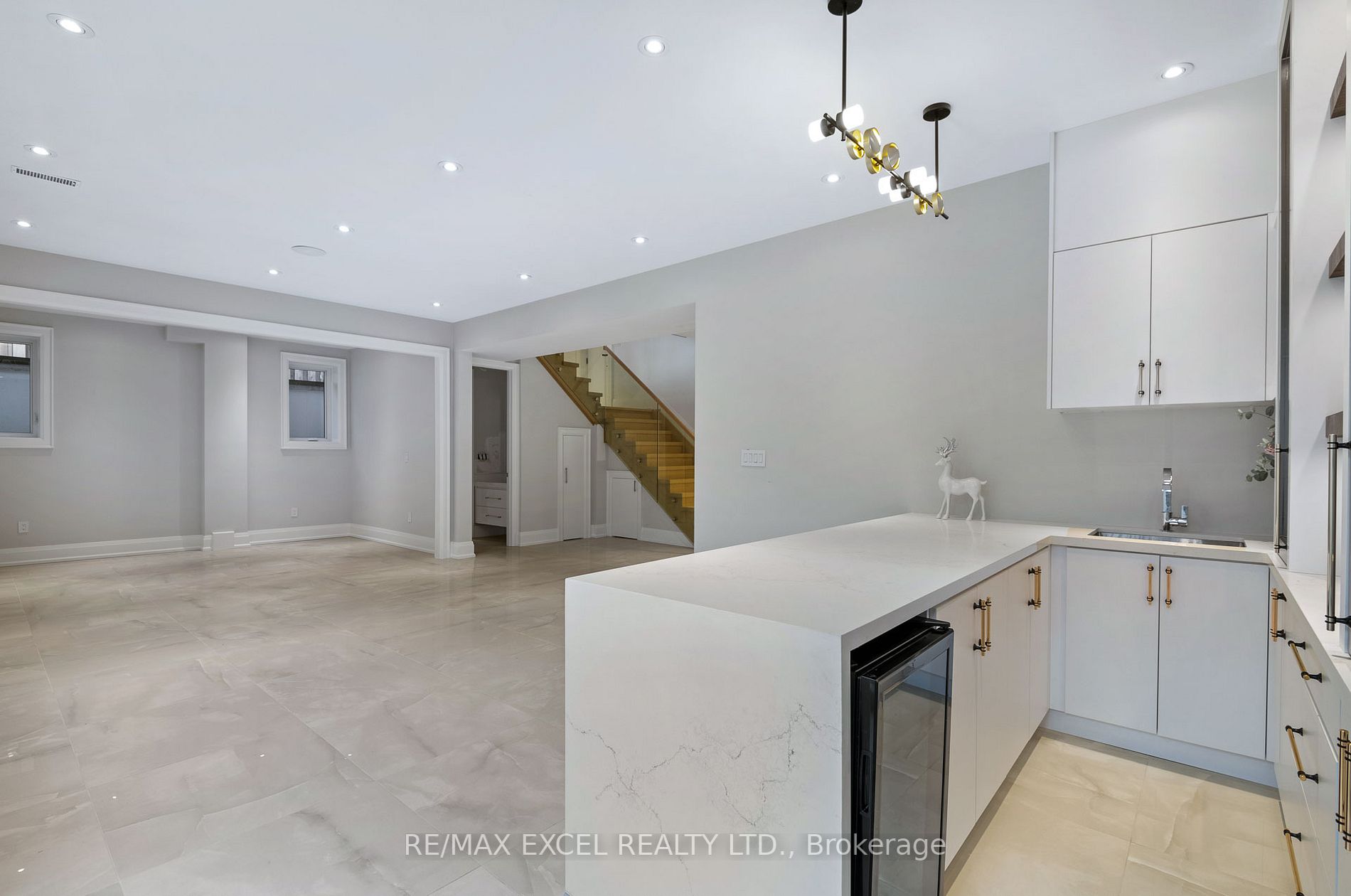 7 Knollview Cres