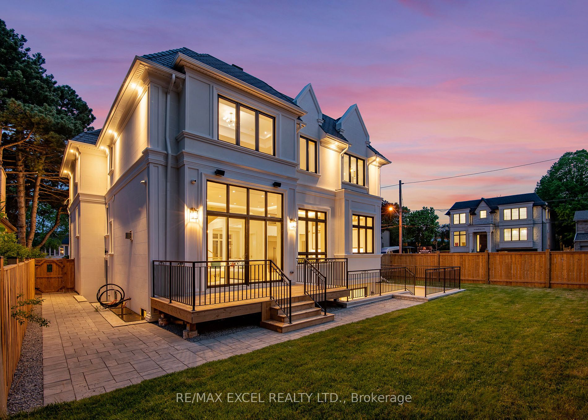 7 Knollview Cres