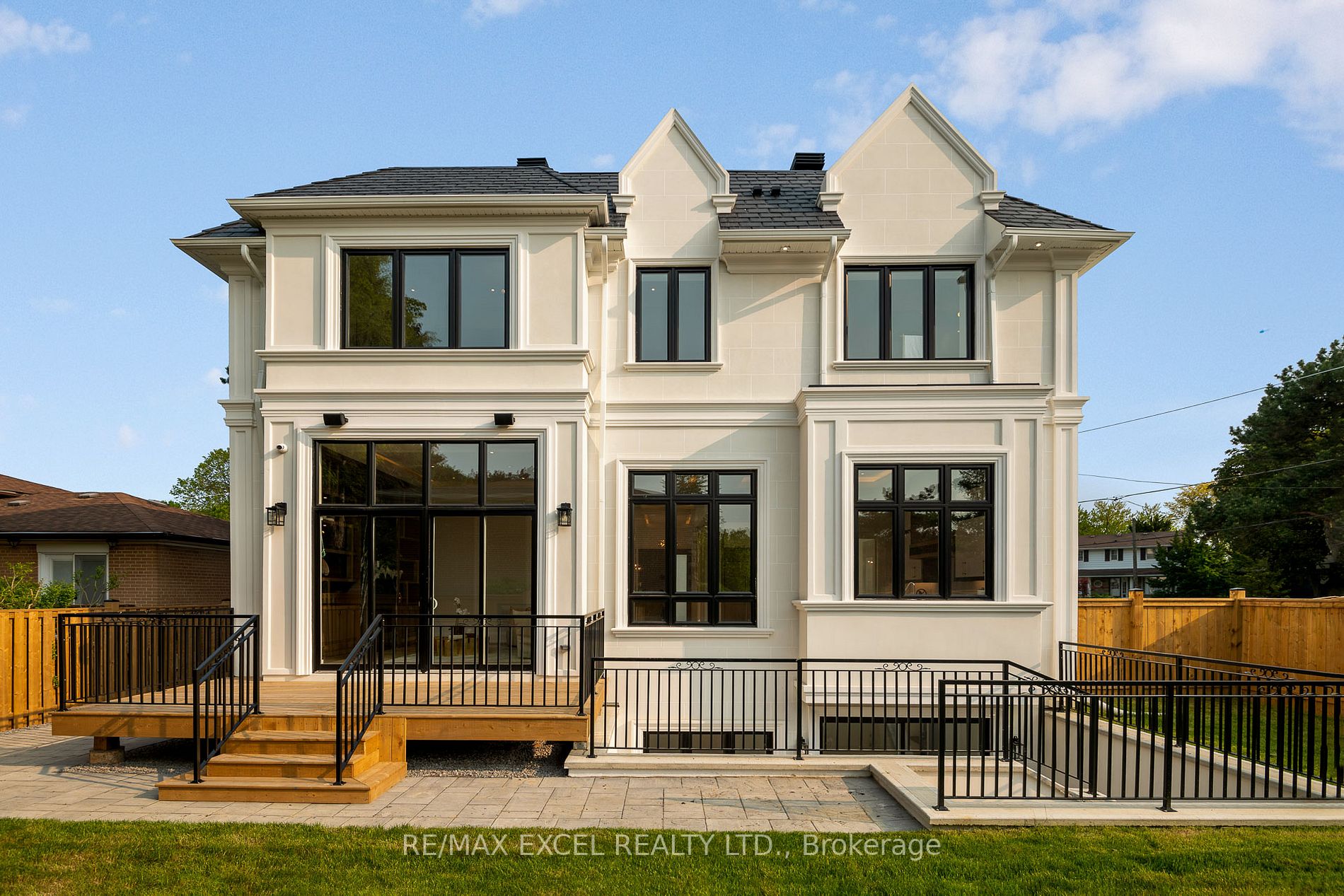7 Knollview Cres