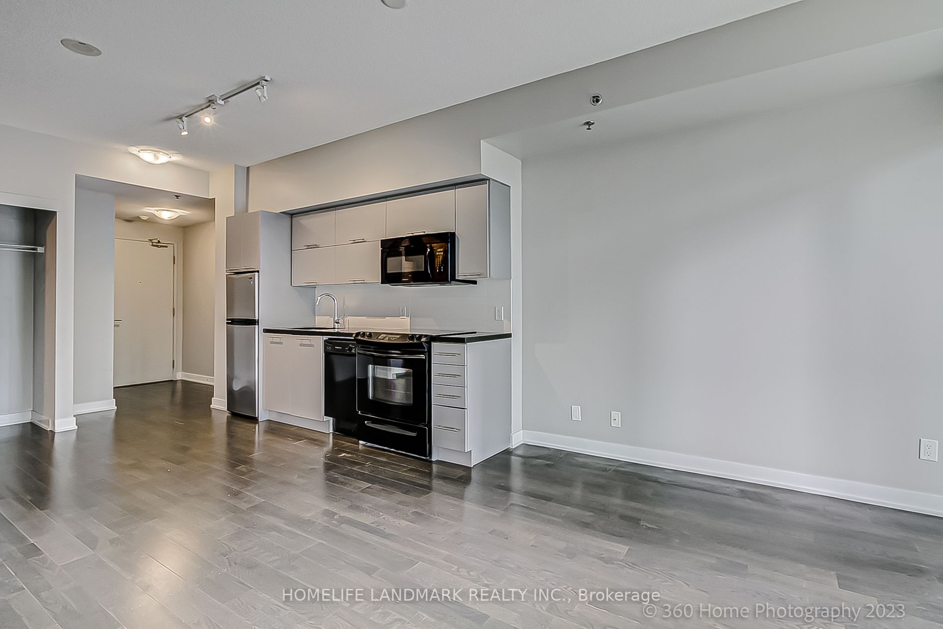 21 Nelson St, #923