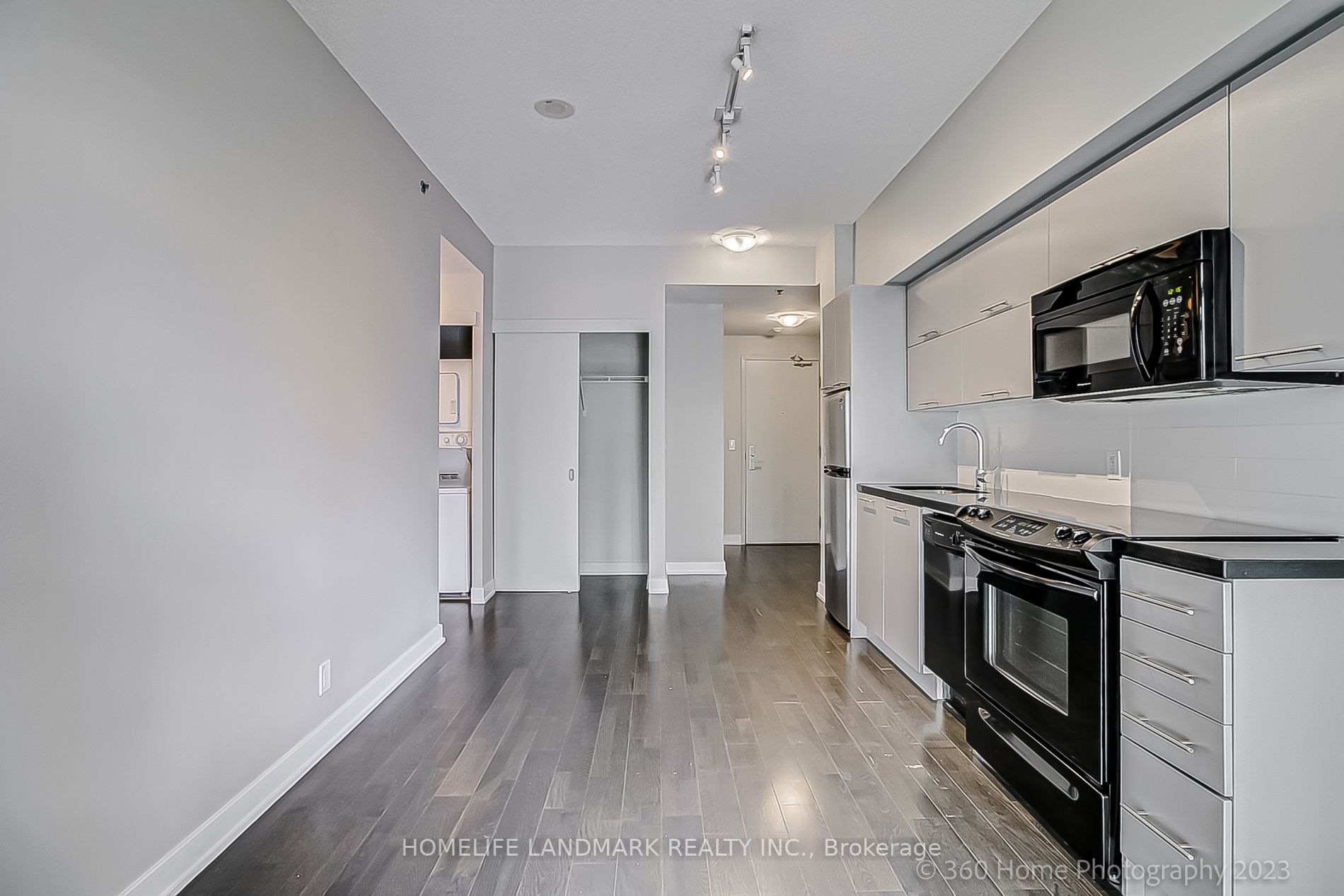 21 Nelson St, #923