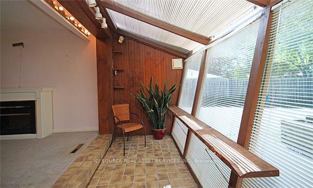 48 Chatfield Dr
