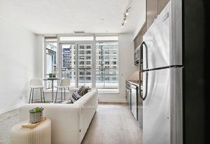 89 Dunfield Ave, #628