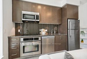 89 Dunfield Ave, #628