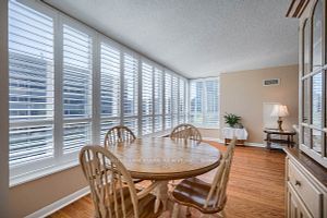 33 Sheppard Ave E, #910