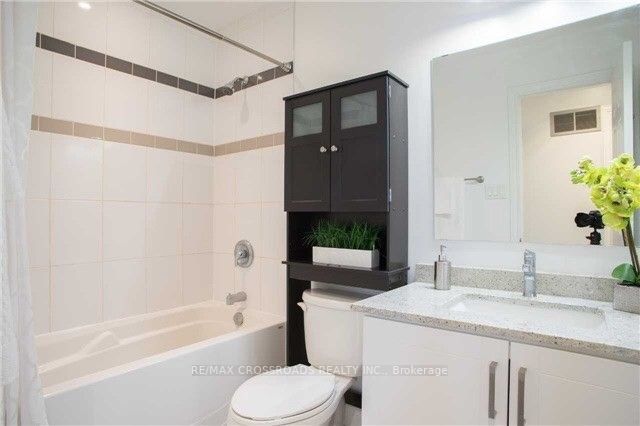 4 Mallingham Court