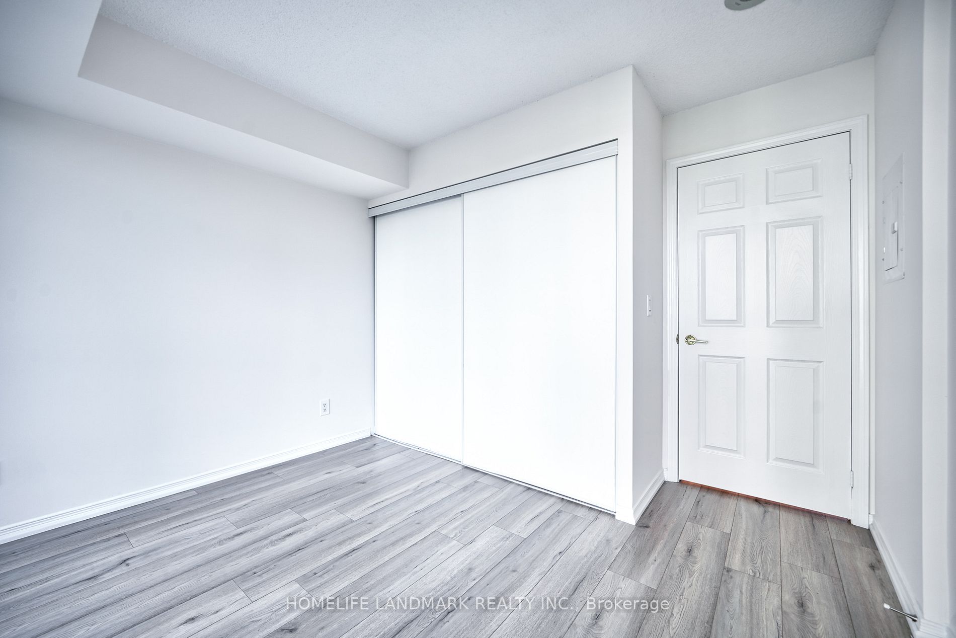 Listing C7007650 - Large Photo # 14