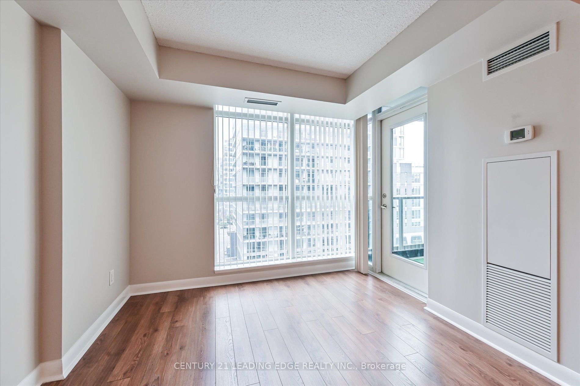 525 Wilson Ave, #653