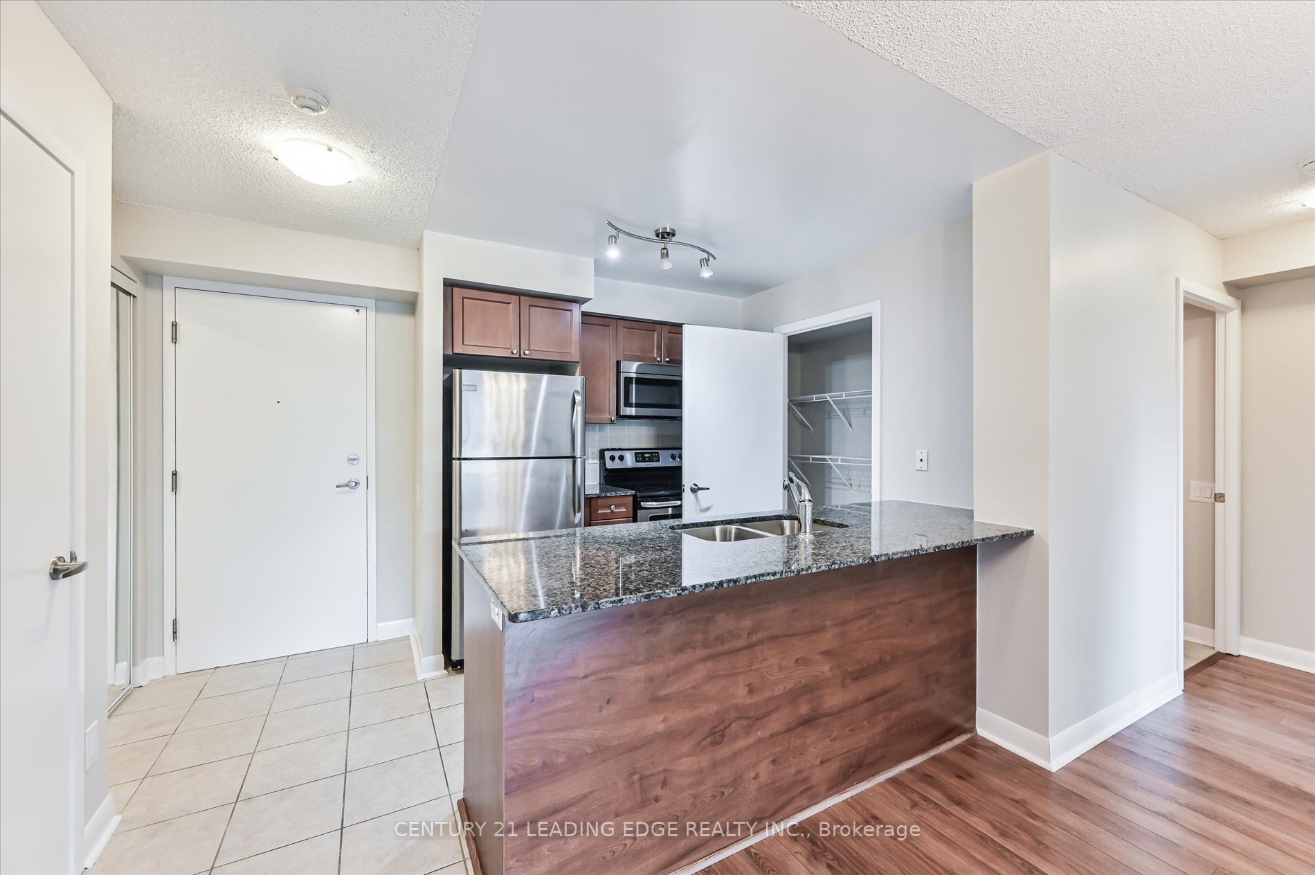 525 Wilson Ave, #653