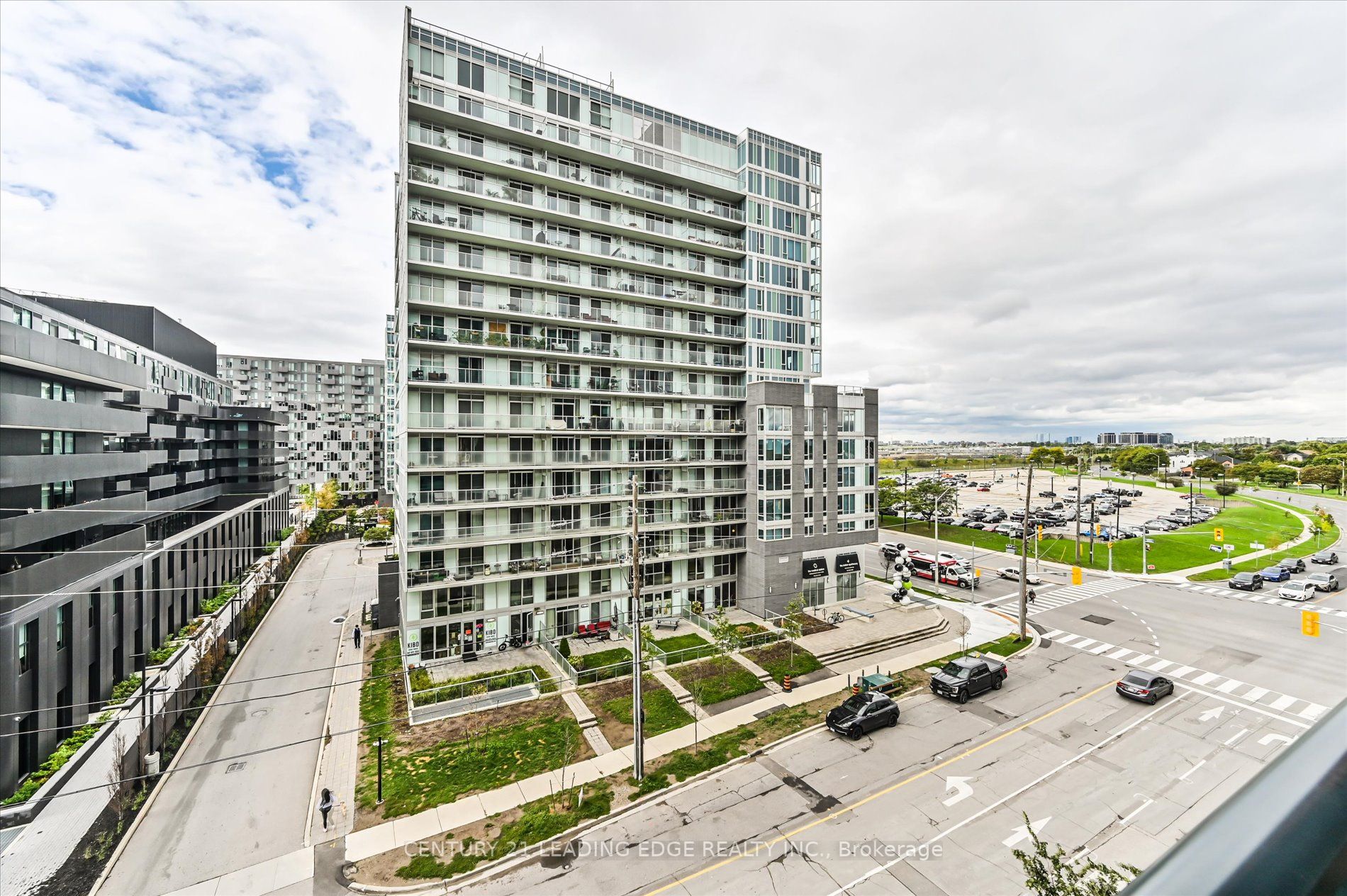 525 Wilson Ave, #653