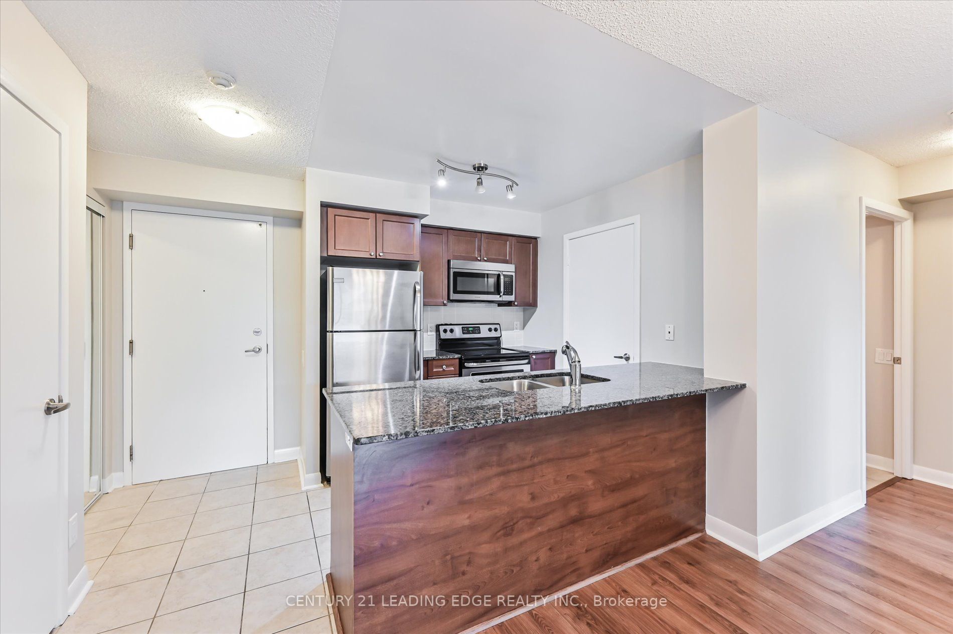 525 Wilson Ave, #653