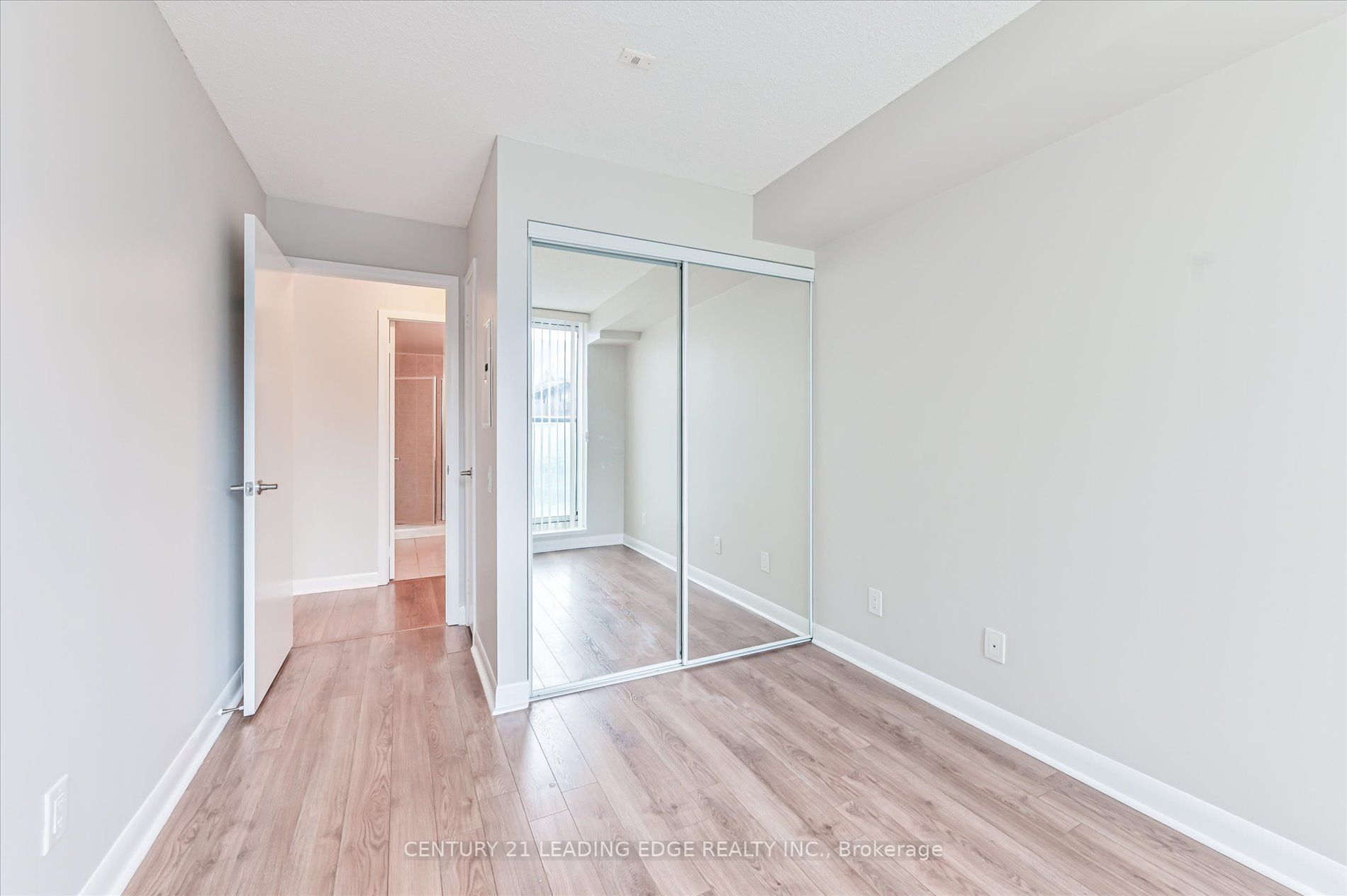 525 Wilson Ave, #653