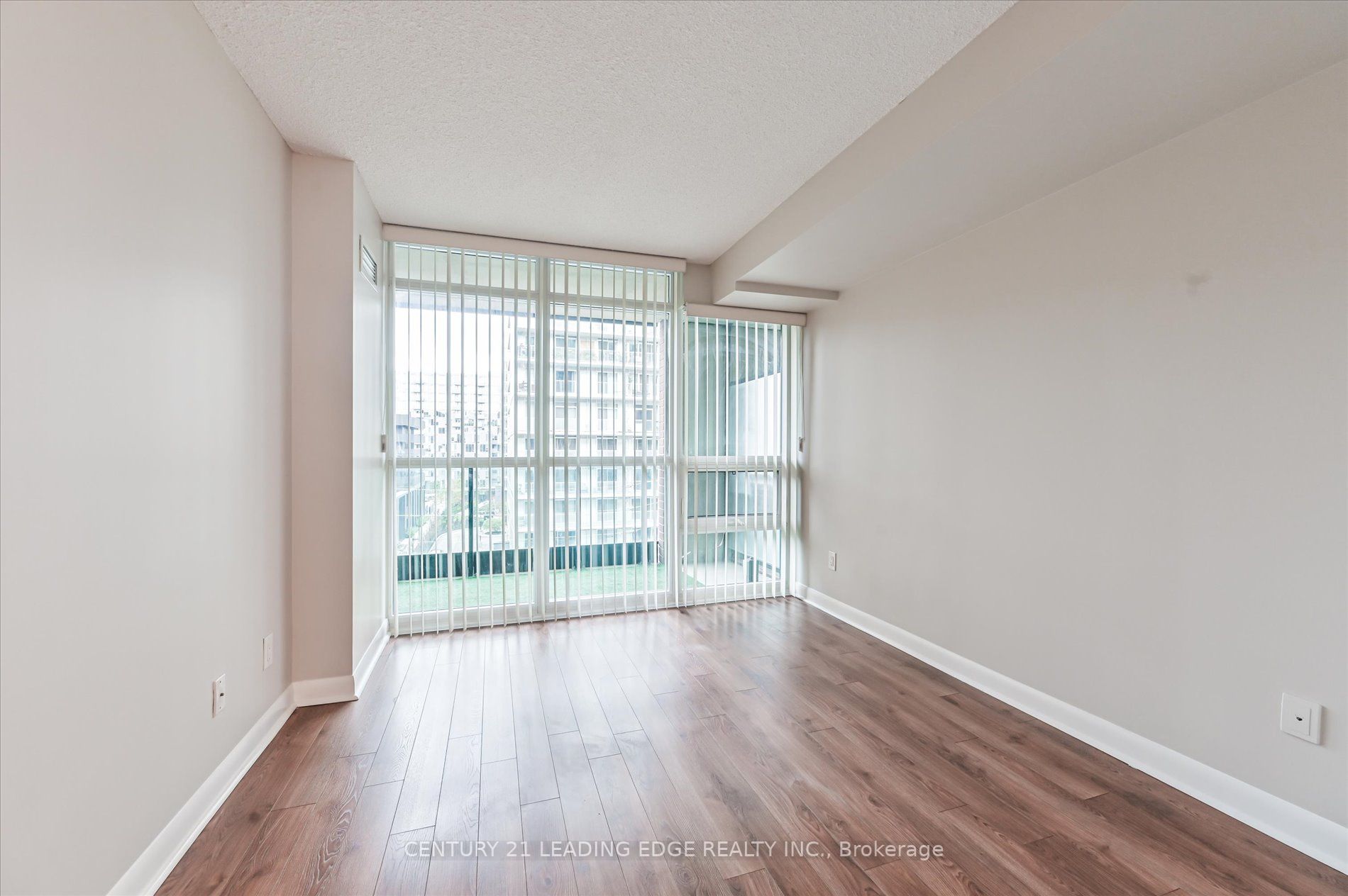 525 Wilson Ave, #653