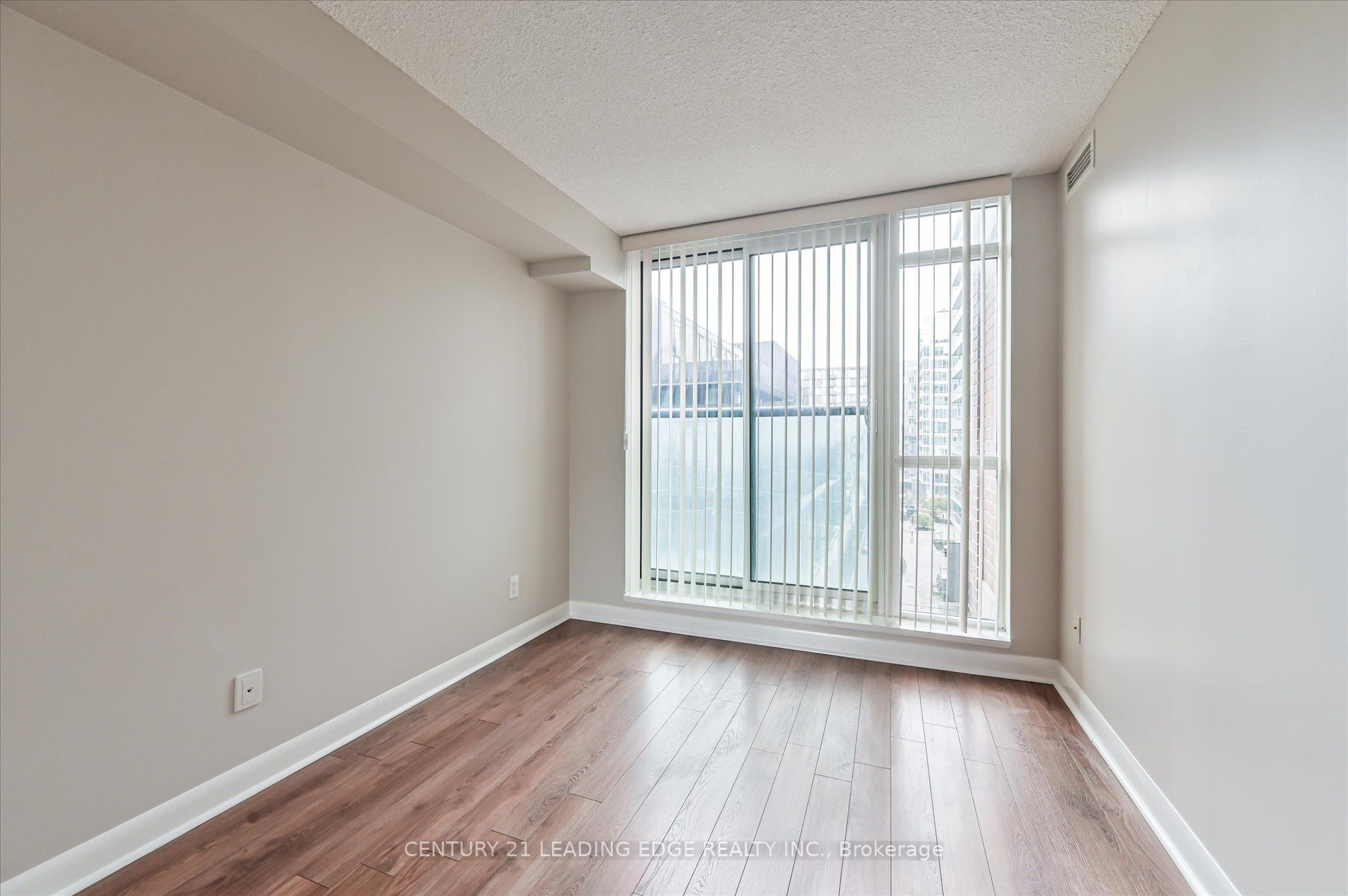525 Wilson Ave, #653